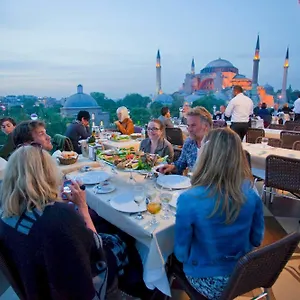 Seven Hills - Special Category Hotel Istanboel